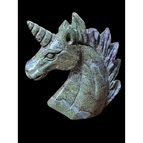 Dragon Blood Unicorn Figurine Detail Carved Gemstone Healing  Head Green Purple - Picture 7 of 16